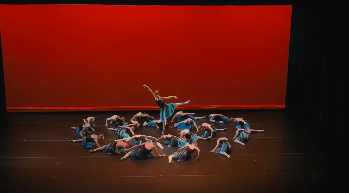 Dusk, choreography by Anderson Souza